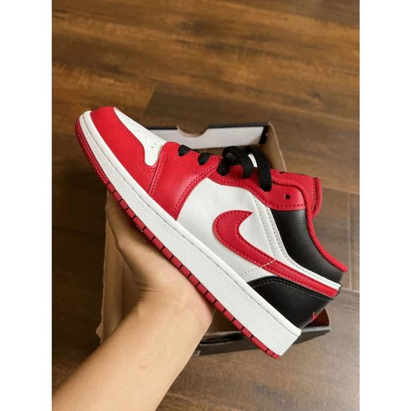 Jordan Shoes - Air Jordan 1 low 4.5Y/Women 6